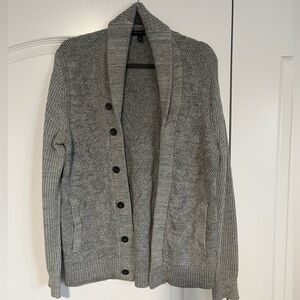 Banana Republic Men's Gray Cable Knit Sweater